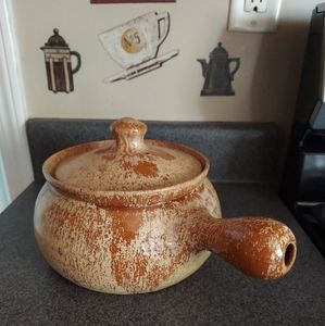 EARLY 20TH CENTURY FRENCH GLAZED CLAY FONDUE BEAN CASSEROLE POT STEAMER LIKE NEW